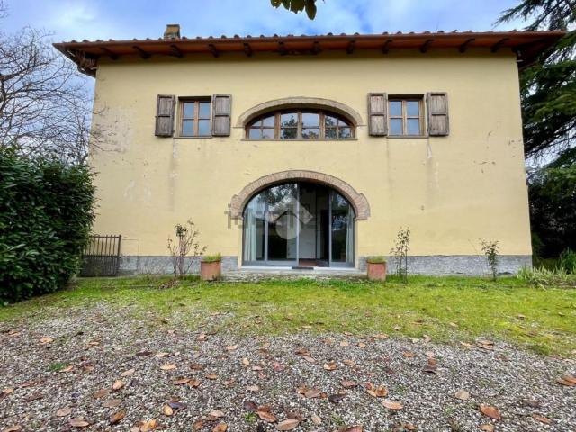 Case e ville in vendita di 350 m²