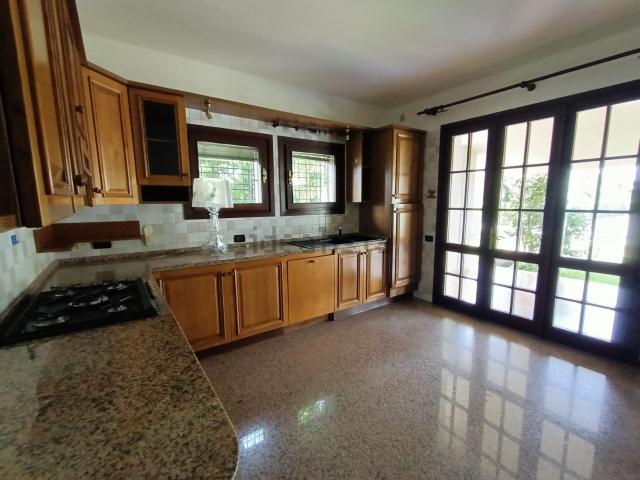 Case e ville in vendita di 350 m²