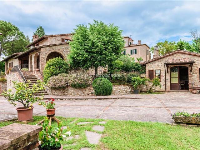 Case e ville in vendita di 350 m²