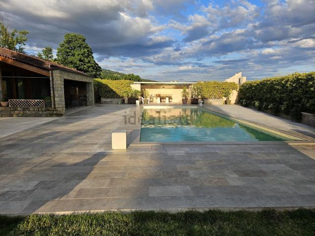 Case e ville in vendita di 350 m²