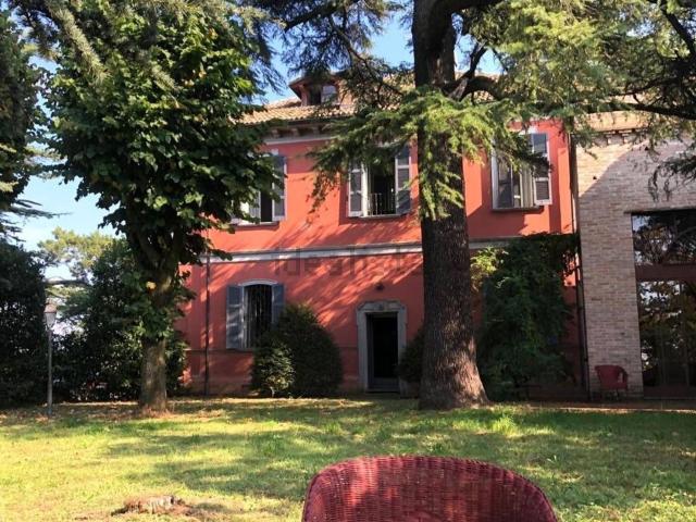 Case e ville in vendita di 350 m² in Via Guglielmo Marconi, 22