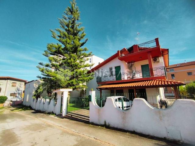Case e ville in vendita di 350 m² in Via Molinello