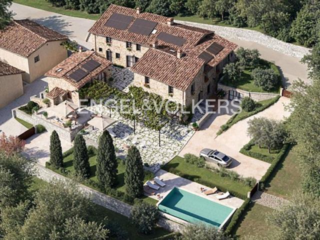 Case e ville in vendita di 350 m² in Via San Donato