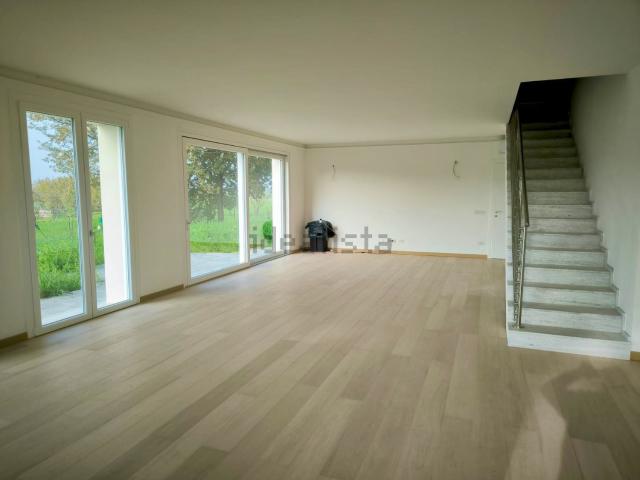 Case e ville in vendita di 350 m² in Via San Rigo