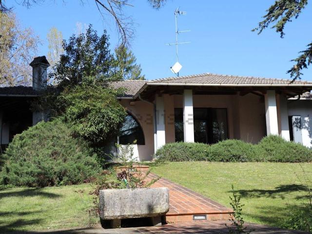 Case e ville in vendita di 350 m² in Via San Vitale