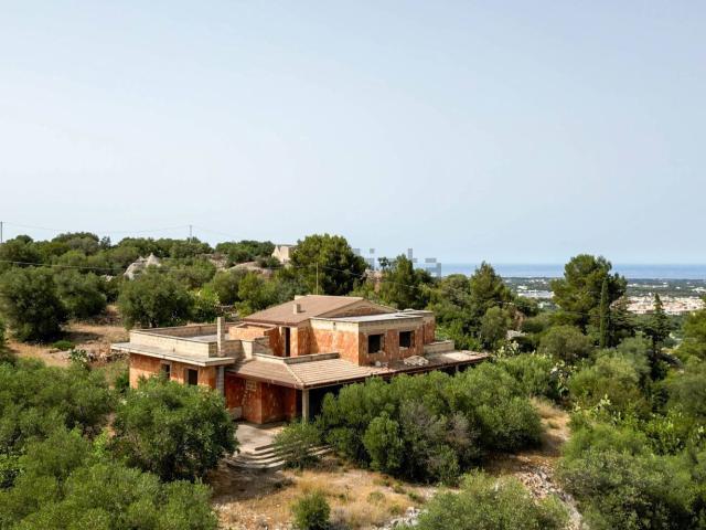 Case e ville in vendita di 350 m² in Via Sant&apos  Elia, 1