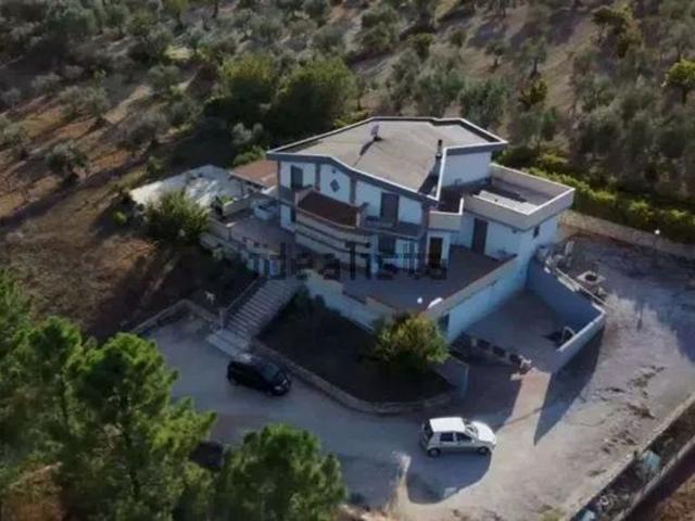Case e ville in vendita di 350 m² in Contrada Grotta Marallo