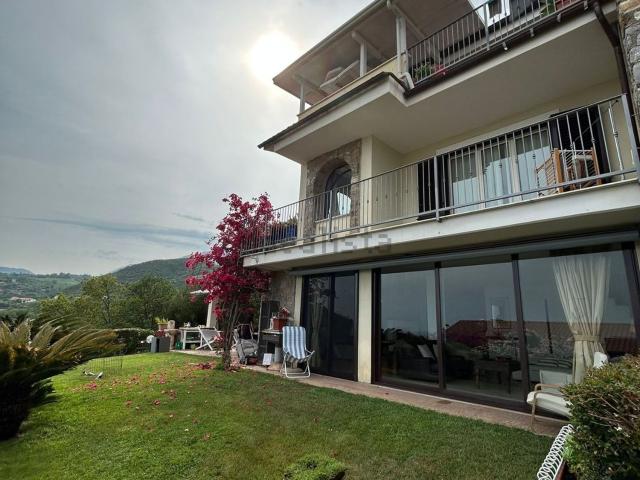 Case e ville in vendita di 350 m² in Contrada San Lucia, 38