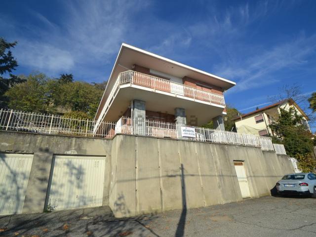 Case e ville in vendita di 351 m² in Via Bellini, 2