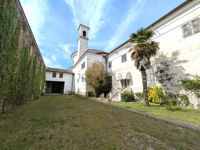 Case e ville in vendita di 353 m² in Via Casello