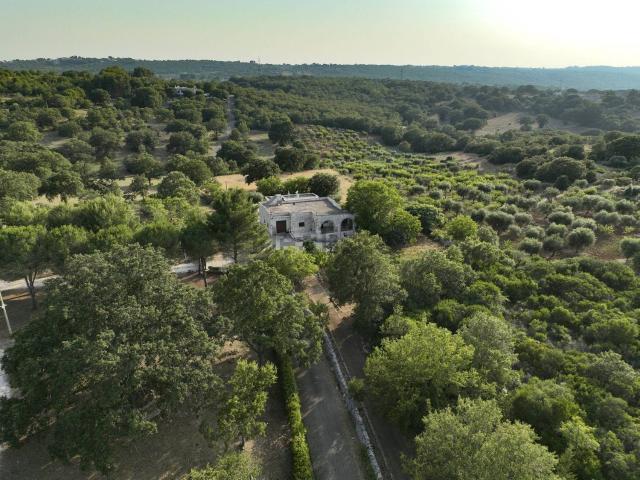 Case e ville in vendita di 354 m² in Viale Bosco Talinaro