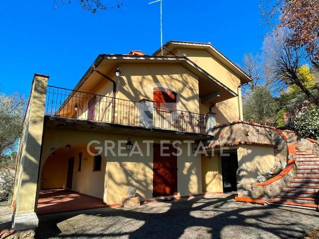 Case e ville in vendita di 354 m² in Strada Senza Nome