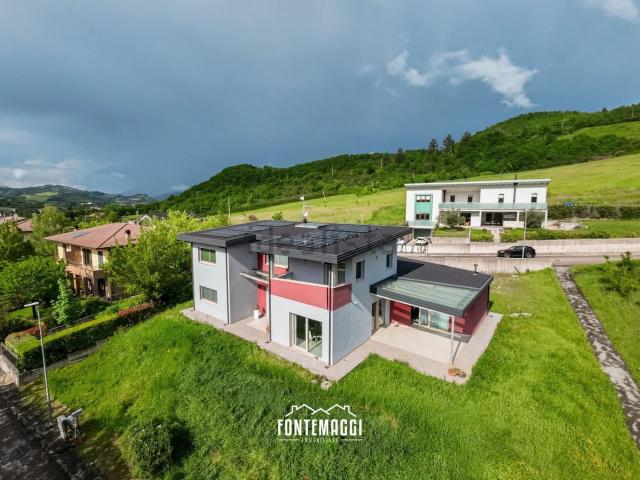 Case e ville in vendita di 355 m²