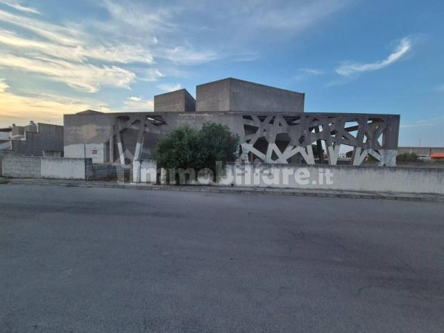 Case e ville in vendita di 355 m² in Via Don Sturzo, 41