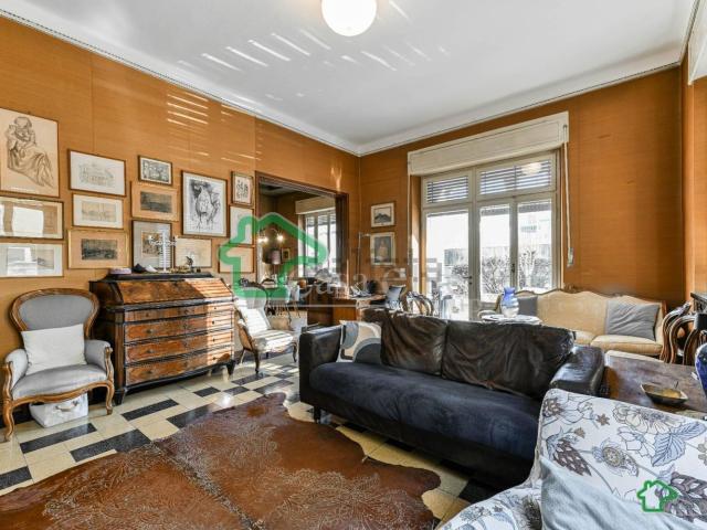 Case e ville in vendita di 356 m² in Via Giuseppe Verdi