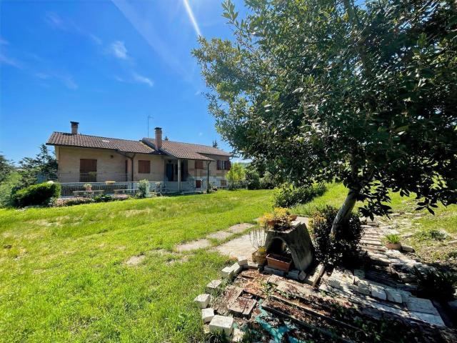 Case e ville in vendita di 352 m²