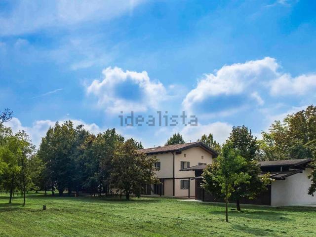 Case e ville in vendita di 357 m² in Via dei Mari