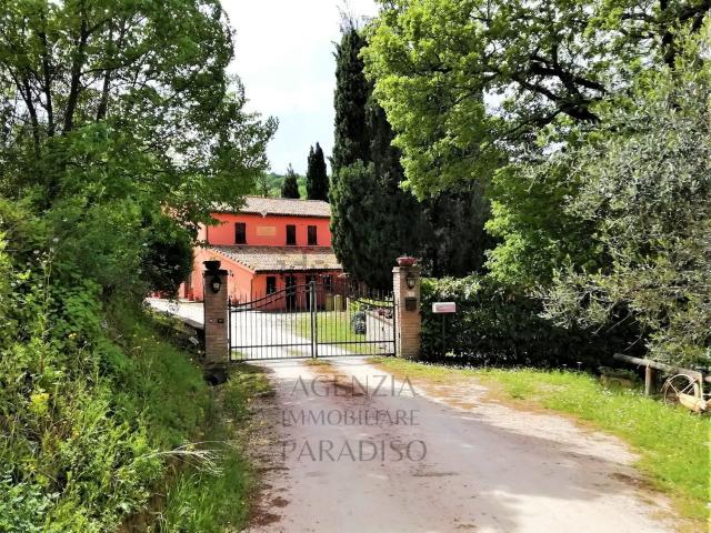 Case e ville in vendita di 357 m² in Via San Lorenzo