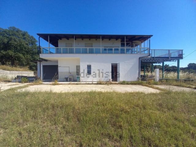 Case e ville in vendita di 357 m² in Località Buccetta, 7