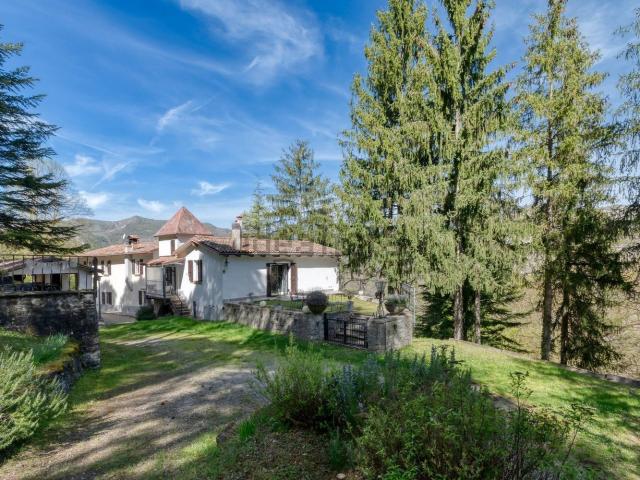 Case e ville in vendita di 359 m²