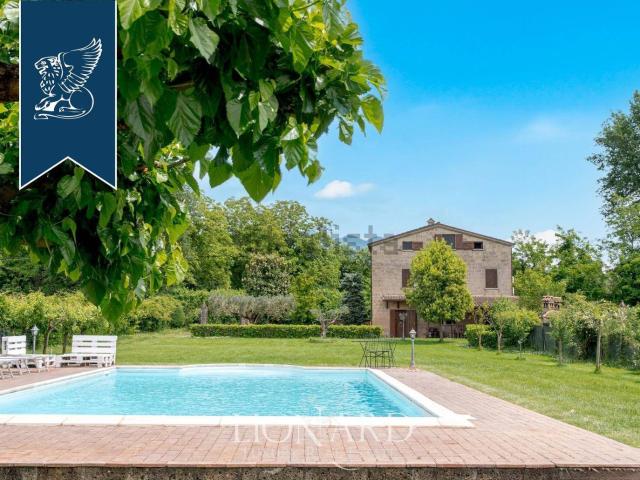 Case e ville in vendita di 360 m²