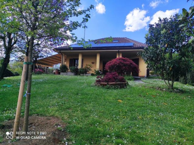 Case e ville in vendita di 360 m²