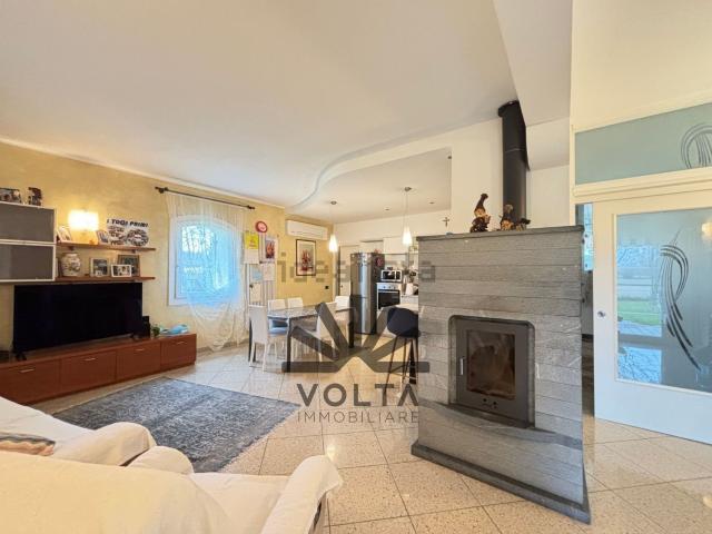 Case e ville in vendita di 360 m²