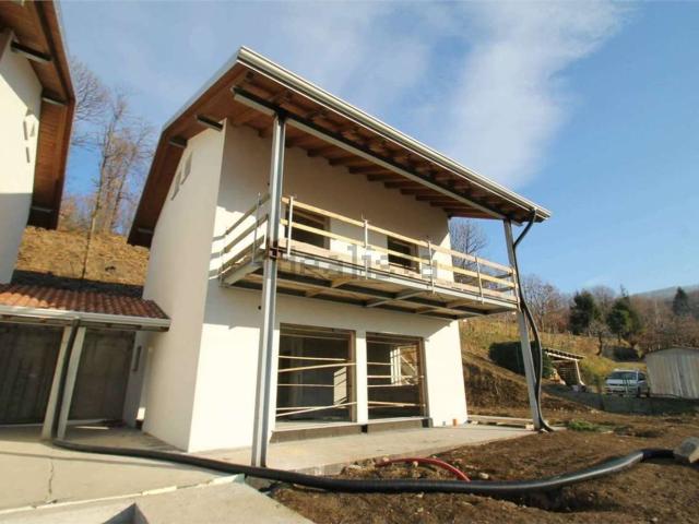 Case e ville in vendita di 360 m²
