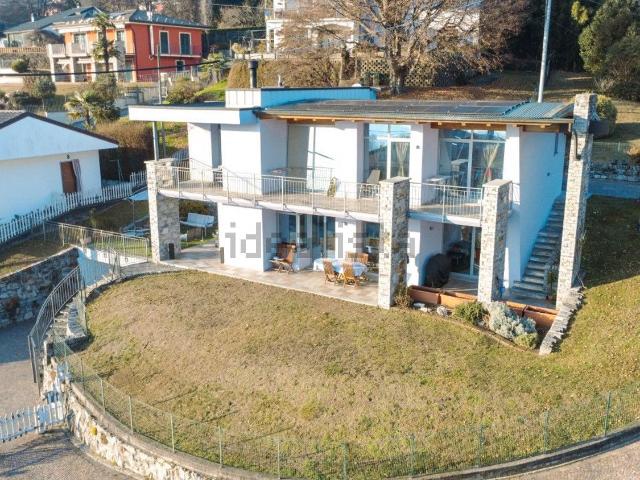 Case e ville in vendita di 360 m² in Via Nuova Intra Premeno, 108