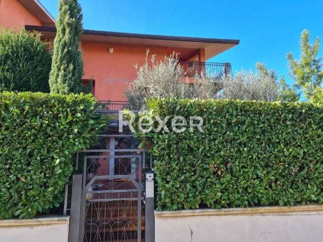 Case e ville in vendita di 360 m² in Contrada Santa Giusta