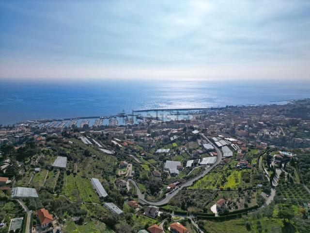 Case e ville in vendita di 360 m² in Strada Villetta