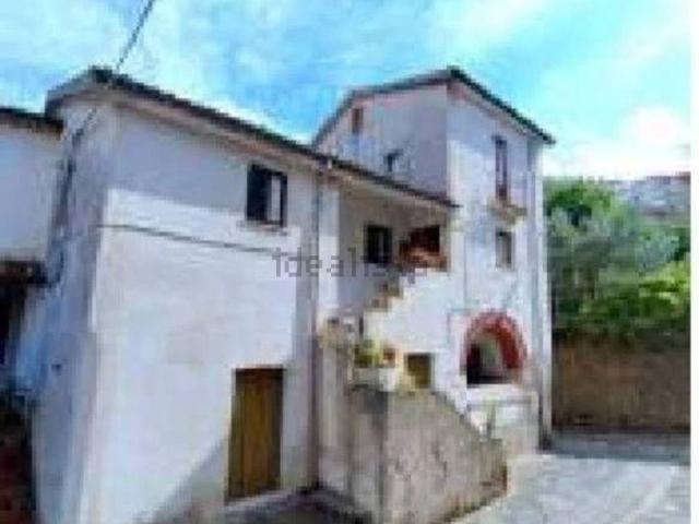 Case e ville in vendita di 361 m² in Via del Fullone, 10