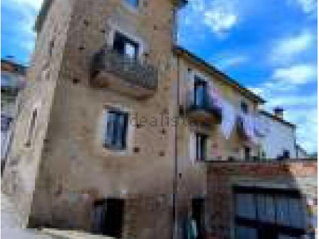 Case e ville in vendita di 361 m² in Via del Fullone
