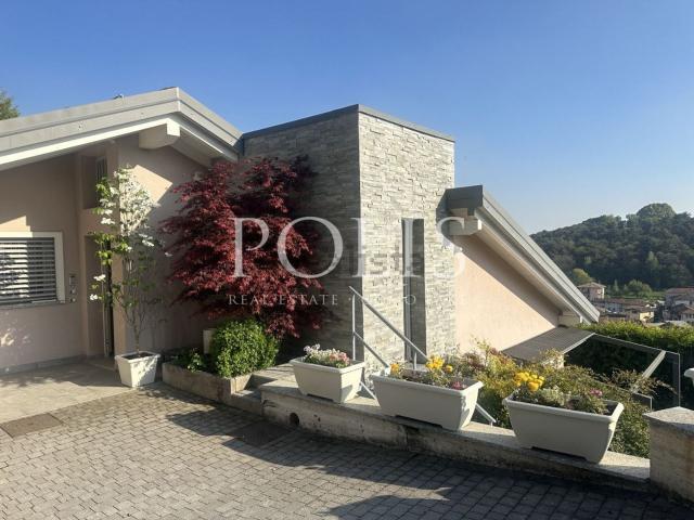 Case e ville in vendita di 361 m² in Via San Mamette
