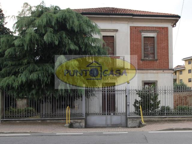 Case e ville in vendita di 361 m² in Via San Colombano, 20