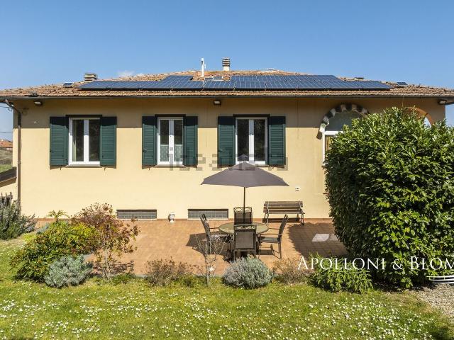 Case e ville in vendita di 362 m² in Via delle Terme Sud, 1