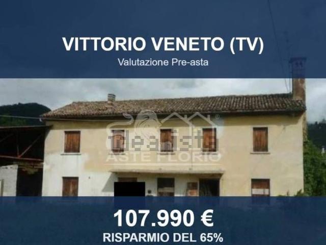 Case e ville in vendita di 364 m² in Via Carso, 36