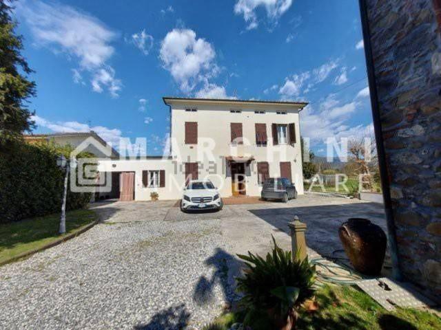Case e ville in vendita di 365 m²