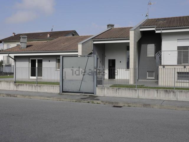Case e ville in vendita di 365 m² in Via Giotto, 50