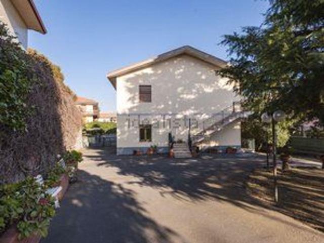 Case e ville in vendita di 365 m² in Via Luigi Pirandello