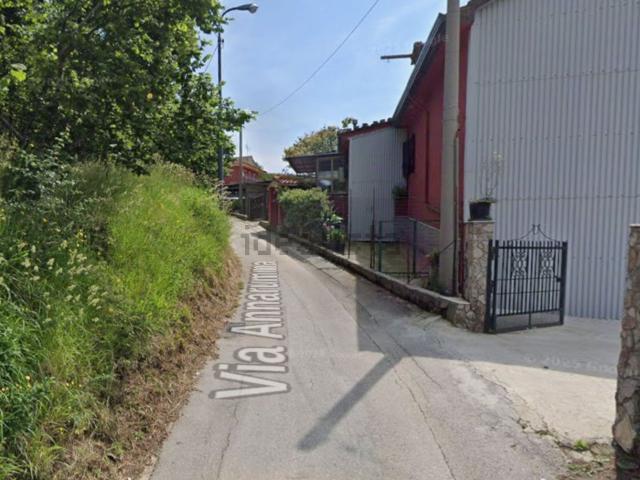 Case e ville in vendita di 369 m² in Via Annarumma