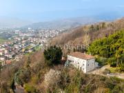 Case e ville in vendita di 370 m² in Via Carrettuzza