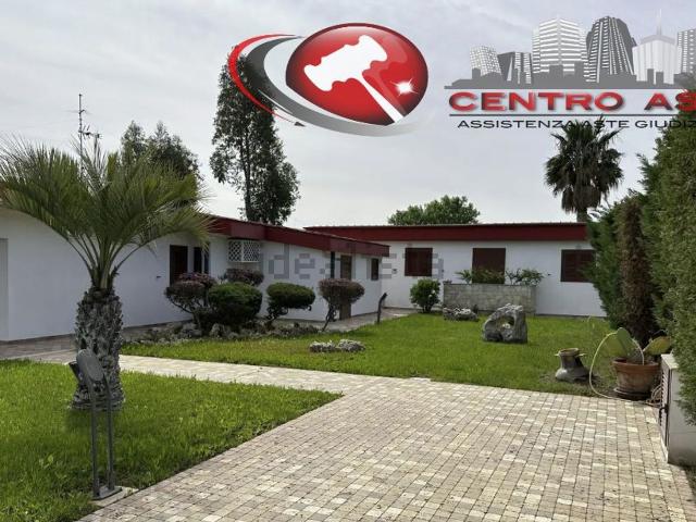 Case e ville in vendita di 370 m² in Contrada Fiumara