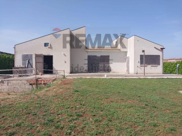Case e ville in vendita di 370 m² in Contrada Musebbi, 160