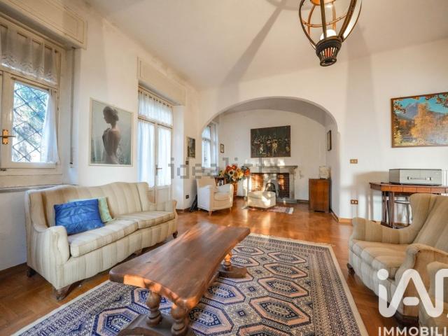 Case e ville in vendita di 370 m² in Strada Accorciatoia per Pagnano, 5