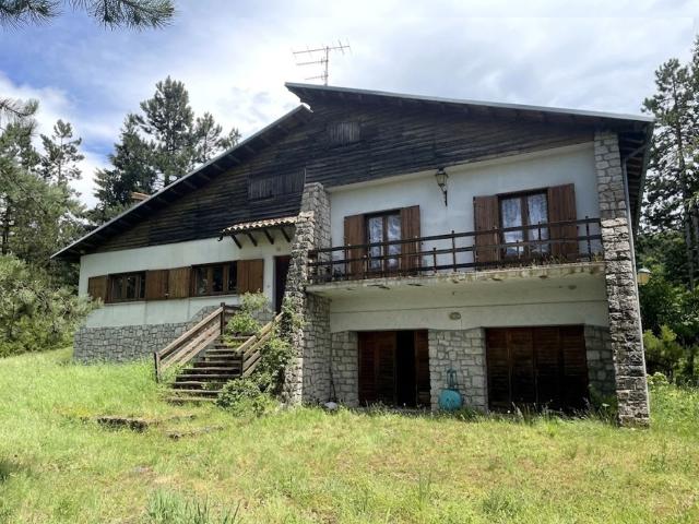 Case e ville in vendita di 370 m² in Strada per Secinaro, 3