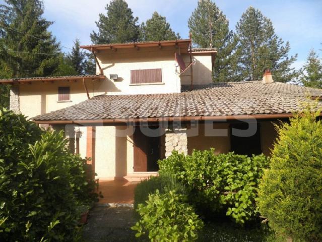 Case e ville in vendita di 372 m²