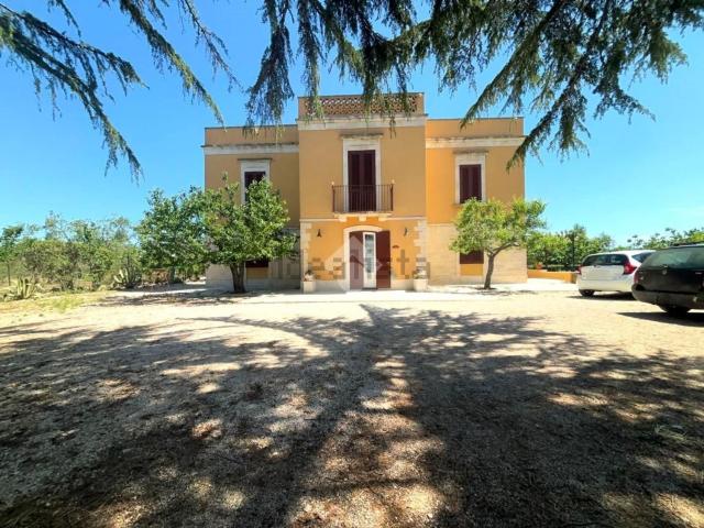 Case e ville in vendita di 37549 m² in Strada Comunale Belvedere