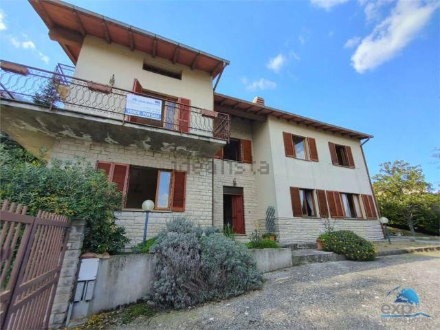 Case e ville in vendita di 375 m²