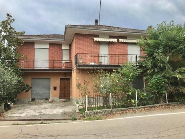 Case e ville in vendita di 375 m² in Via Vaglio